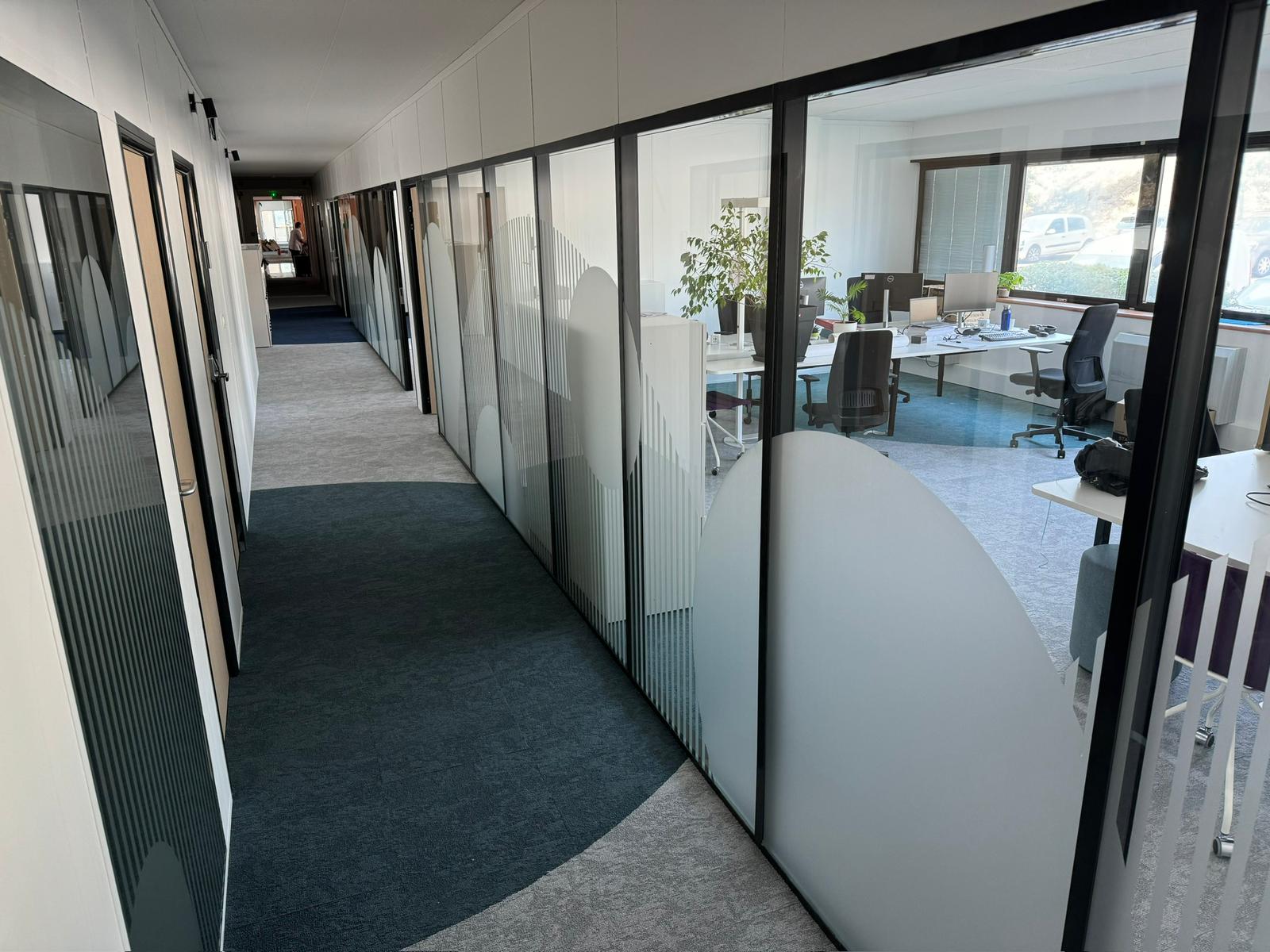 CS GROUP — couloirs open-space — ​Dalles Moquettes  à Toulouse